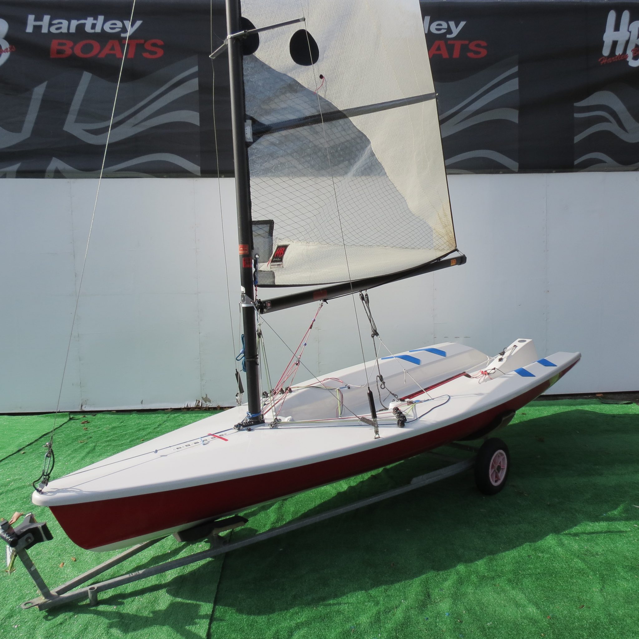 hartley 10 sailboat